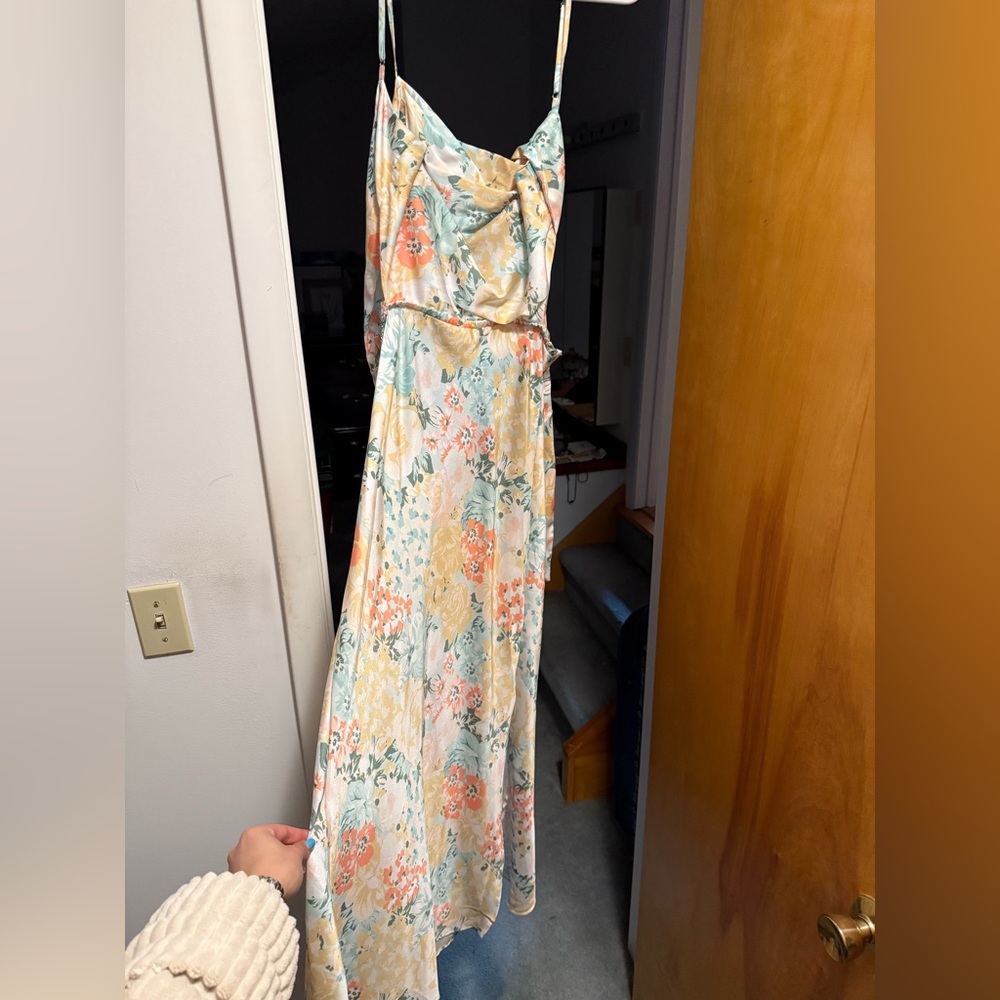 Floral midi Dress in Pastel Hues